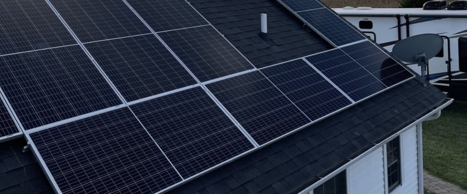 Save Money And Energy: Knoxville’s Best Solar And Energy Efficient Lighting Solutions